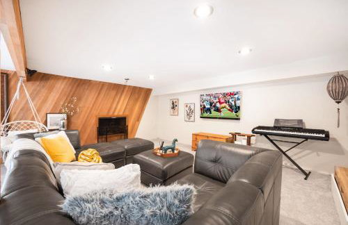 Kirkland Oasis Chic Basement Retreat with Hot Tub - Foto 8