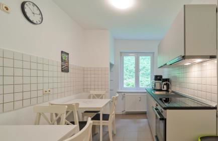 Monteurwohnungen in Trier - Parkplatz - Einzelbetten - Waschmaschine und Trockner - Foto 10