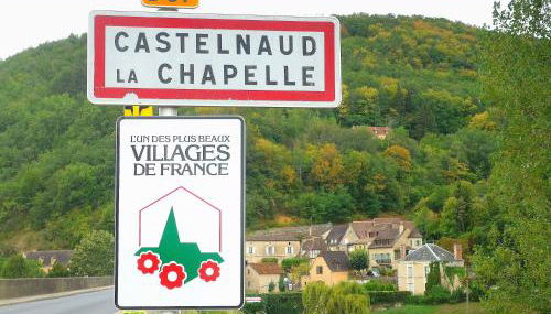 Au Pied du CHÂTEAU - 5 à 11 personnes - Baignade-canoë-piste cyclable à 100 m - Foto 3