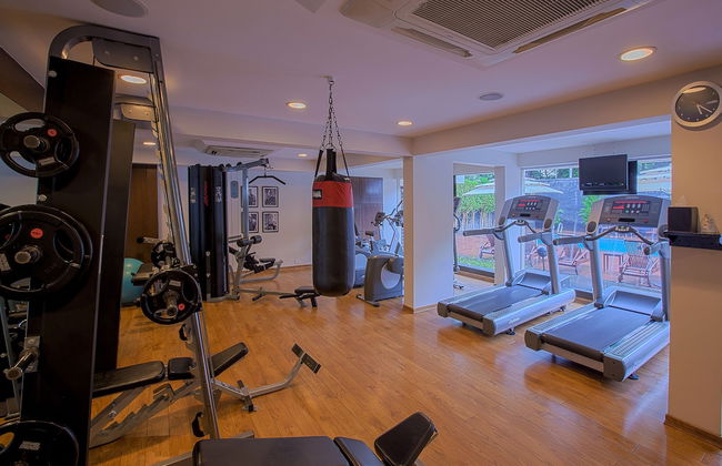 Oakwood Residence Naylor Road Pune - Photo 15