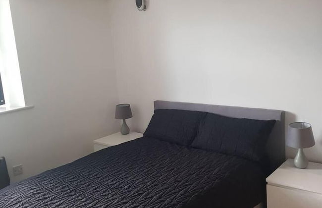 Comfy 1-bed Apartment in Huddersfield - Foto 2