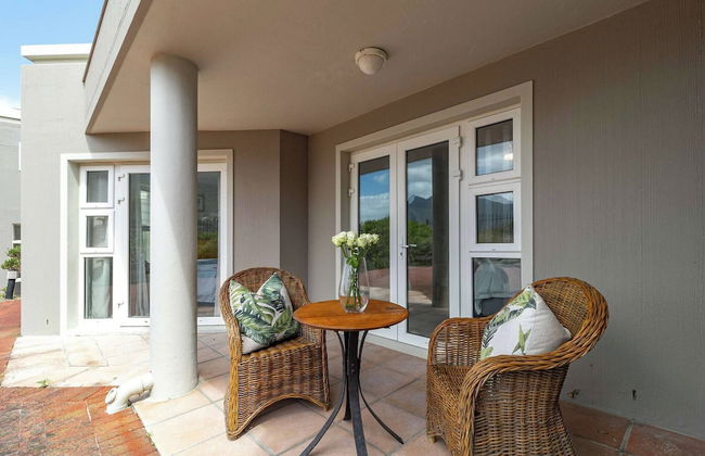 Beachfront Villa Sea Breeze, Hout Bay, Cape Town - Photo 54