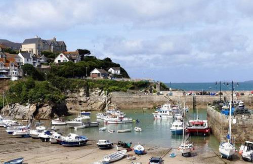 Amazing 2-bedroom apartment with lovely sea views - Foto 49