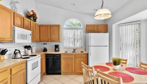 Sunny Getaway with Private Pool, Spa & Fenced Yard - Foto 4, stove, dishwasher, pet friendly, toaster