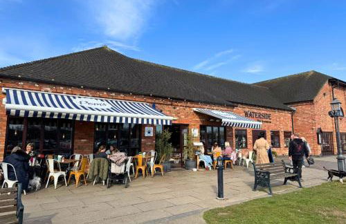 The Swan Flotel - Barton Marina - Foto 20