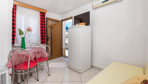 Beautiful Apartment In Punta Kriza - Foto 4