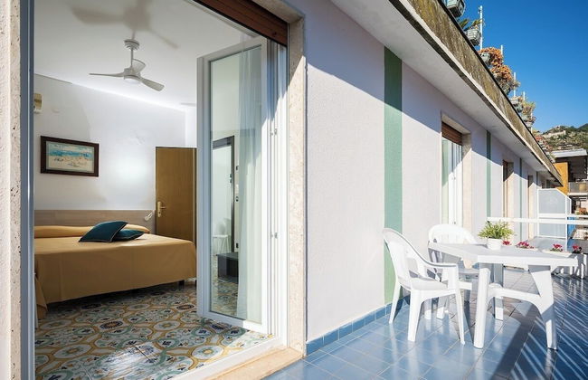 La Residenza Aparthotel - Photo 13