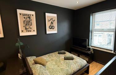 Studio 77 - Stylish 1 Bedroom End Terrace House - Foto 17