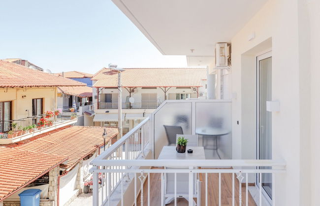 Kentro Luxury Suites - Photo 37