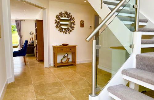 Trewhiddle Retreat V9 by Together Travel - Luxury 4-Bedroom Villa - Foto 14