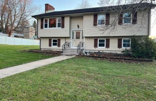 Perfect Family Retreat in East Haven - Foto 1