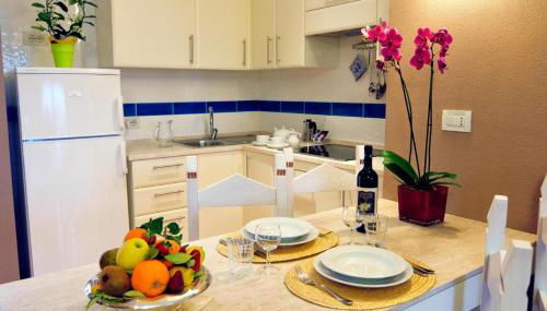 Tranquil Lantana Resort 2 Bedroom Apartments Sleeps 7 Free Wifi - Foto 2