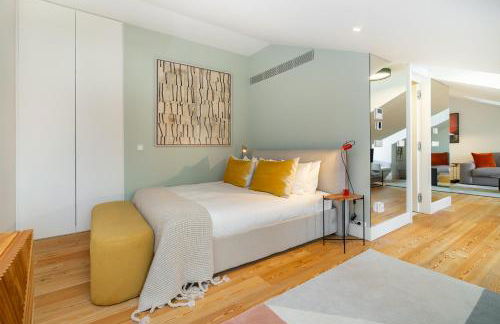 WHome Top-Floor Studio in Prime Location - Photo 28