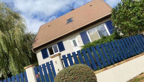 Quite House - Photo 2