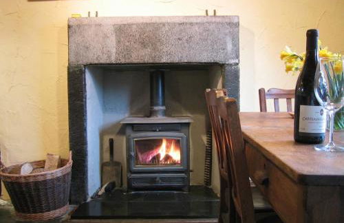 Rock Cottage - Log burners and jacuzzi bath - Foto 8