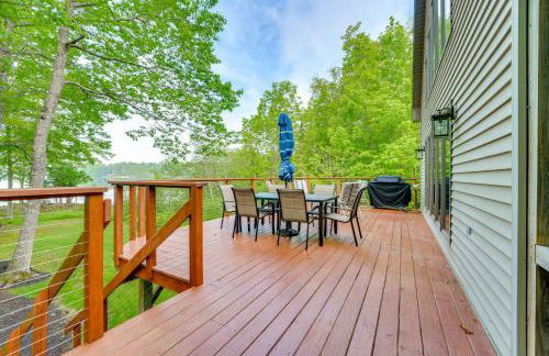 Hot Tub and Boat Dock Waterfront Maine Retreat! - Foto 3