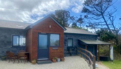 2 Bedroom cottage sleeps 4 with Hot-tub, & shared Pool use - Foto 2