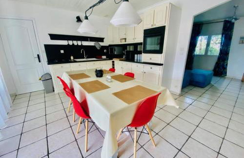 Aux Lauriers d'Adhémar - Foto 13