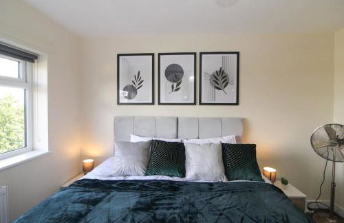 Cosy Modern 3 Bedroom House in Bradford City - Foto 9