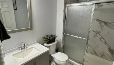 4 ROOMS FAMILY HOUSE WITH BACKYARD, LAUNDRY AND PARKINg - Foto 4, towels, Shower