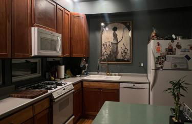 Charming & Cozy Room in Uptown - Foto 8