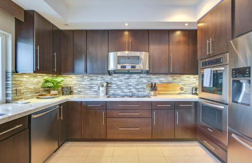 Canal Access and Pool Lighthouse Point Getaway! - Foto 9