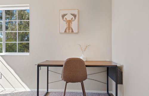 Pool-side Villa with Perfect Views - Foto 33