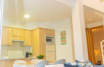 Adosado con Piscina, Garaje, Jardín y Playa - Foto 15