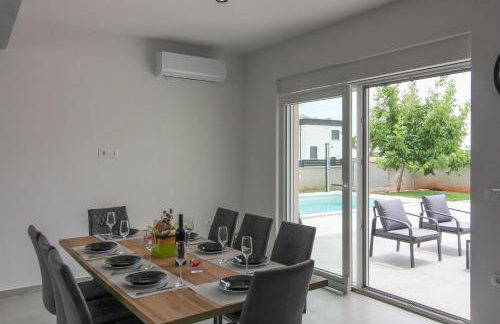 New modern villa Gogo with private pool near the beach and town of Pula by WiiBuk - Foto 18