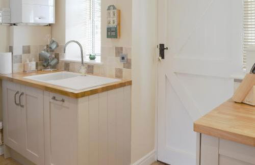 Hill View Cottage - Photo 7