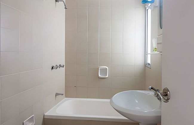 Oceana Suites Torre Marina - Photo 16