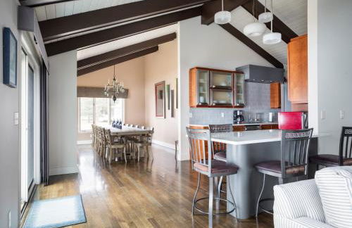 Sandbar Cedar Cottage on Lake Leelanau - Foto 12