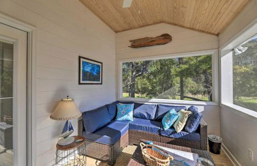 Beaufort Pad with Patio 3 Blocks to Waterfront! - Foto 19