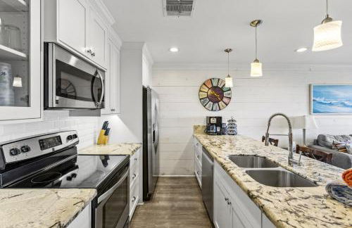 Oceanview Two Balconies Heated Pool Walk to beach - Foto 14