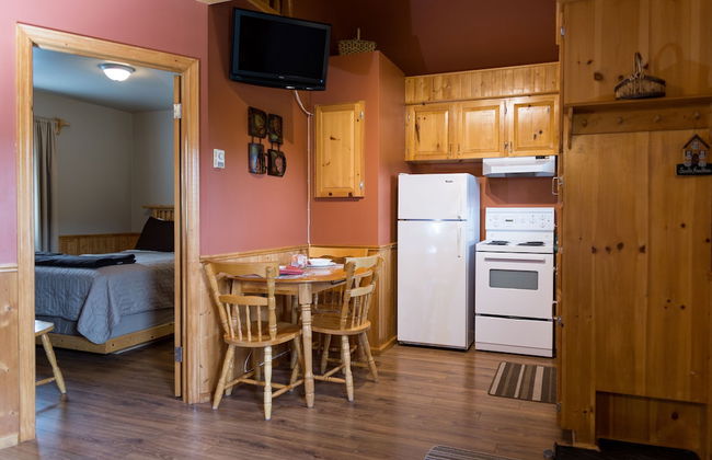 Middle Brook Cottages & Chalets - Photo 41