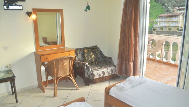 Holiday House Letta Very Quiet Location Agios Gordios - Foto 5, Habitación