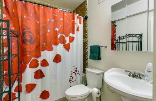 Clarksburg Getaway Near DC and Baltimore Sights! - Photo 13