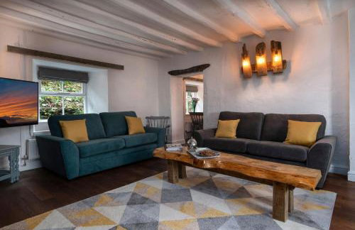 Farmhouse with Log Fire & On-Site Dog Field - Foto 13