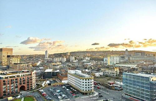 Luxury river side penthouse - Foto 43