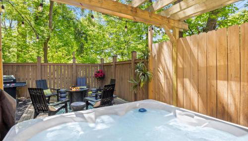 Hot Tub! Close to Cornell, Ithaca College, Commons! - Foto 1