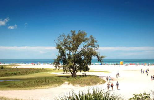 New! Remodeled, Pool-Side, 1-min to Beach Path! - Foto 64