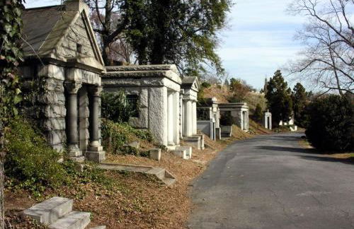 RVA Cottage Cozy & Spacious Near Downtown - Foto 38