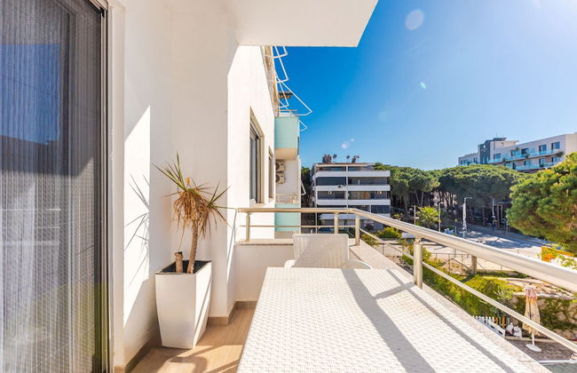 Wave Seaside Apartment - Photo 37