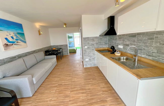 Sea View Bungalow with Communal Pool - Foto 13