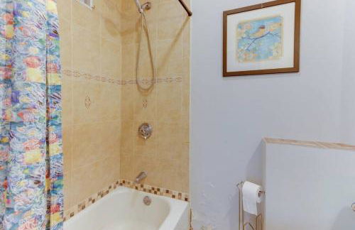 NEW! Boston Condo Near MBTA, 3Mi to Fenway ! (U3) - Foto 19