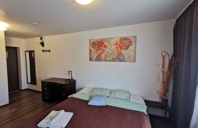 River Apartments - Photo 20