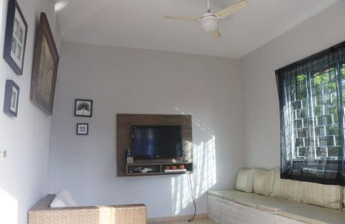 Casa com piscina churrasqueira em caminhos de búzios Cabofrio - Foto 9