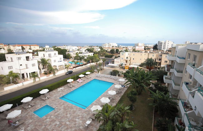 DebbieXenia Hotel Apartments - Foto 14