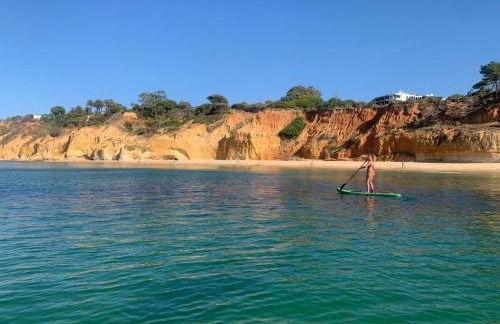 Sunshine Guesthouses in Azeitao and Algarve - Foto 2