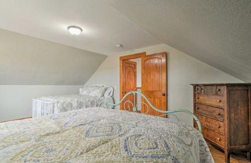 Secluded Bonanza Home with Antique Furnishings - Foto 26